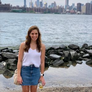 Meet your Posher, Julia